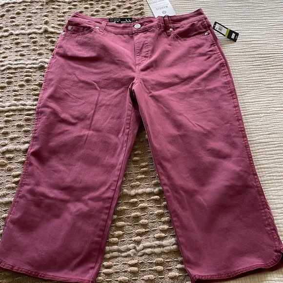 Bandolino Pants Jumpsuits Nwt Bandolino Mandie Capri French